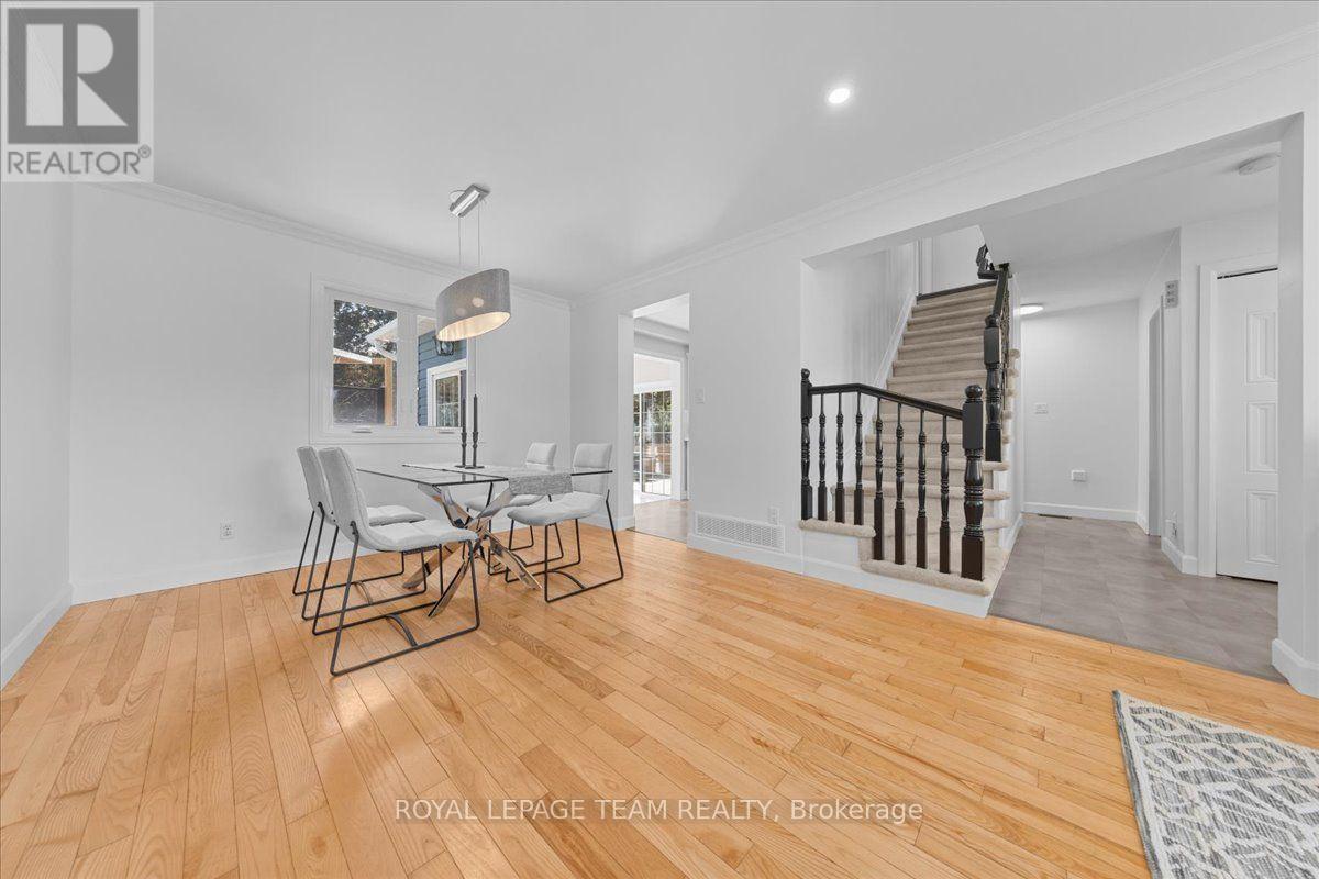 38 PATTERSON CRESCENT - 10