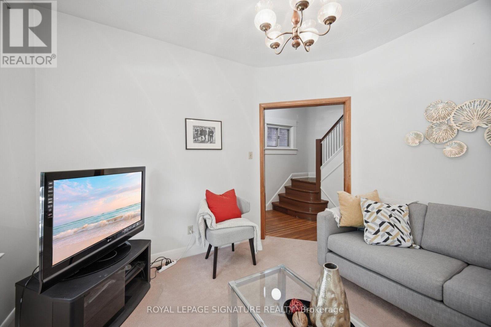 43 MARCHMOUNT ROAD - 11