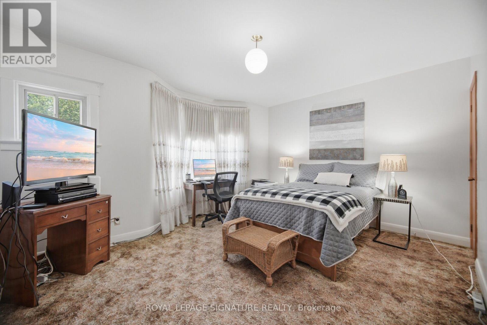 43 MARCHMOUNT ROAD - Image 26