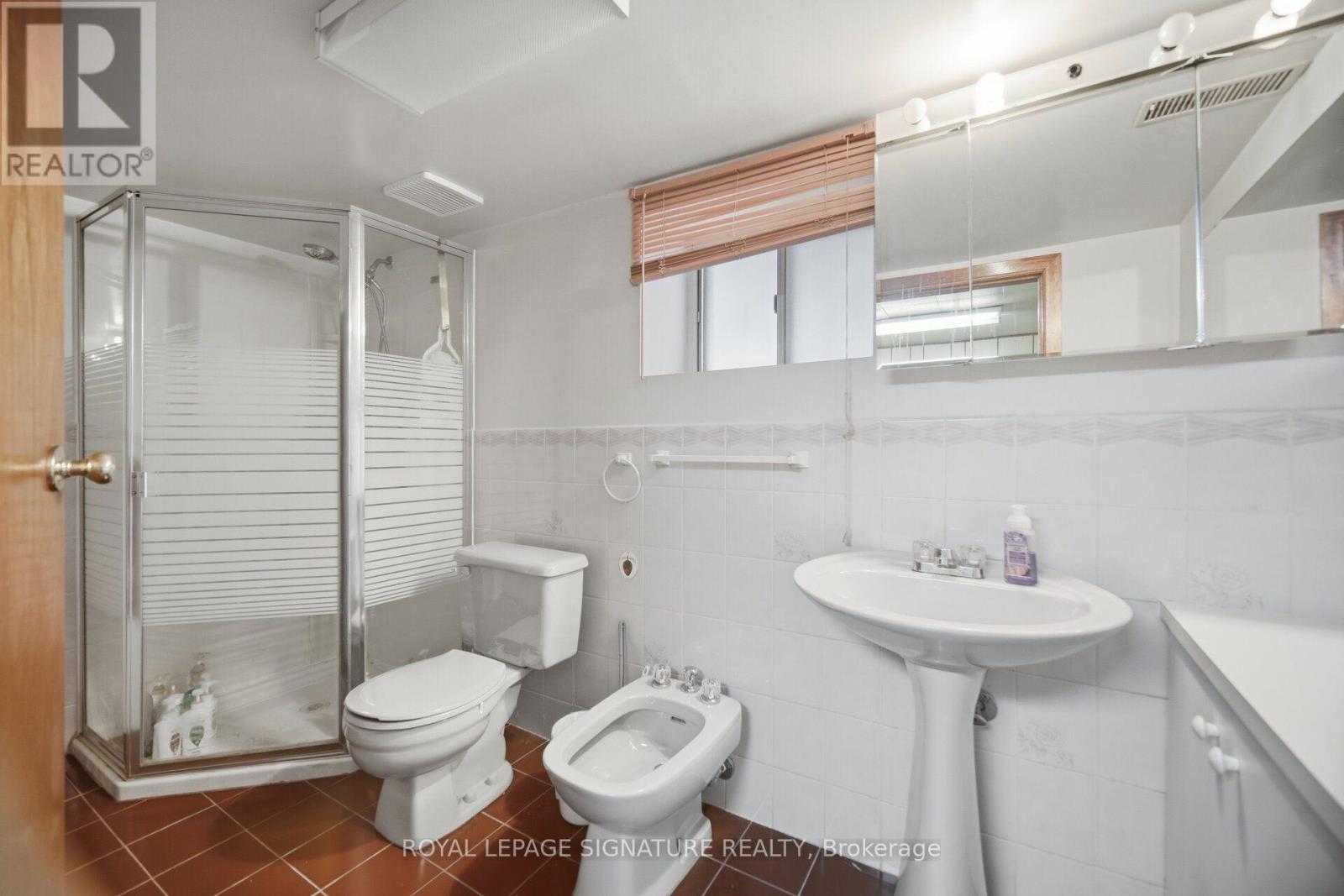 43 MARCHMOUNT ROAD - Image 41