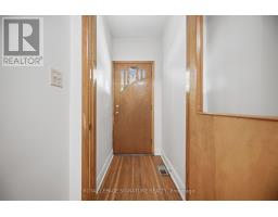 Kitchen - 43 Marchmount Road, Toronto, ON M6G2A8 Photo 6