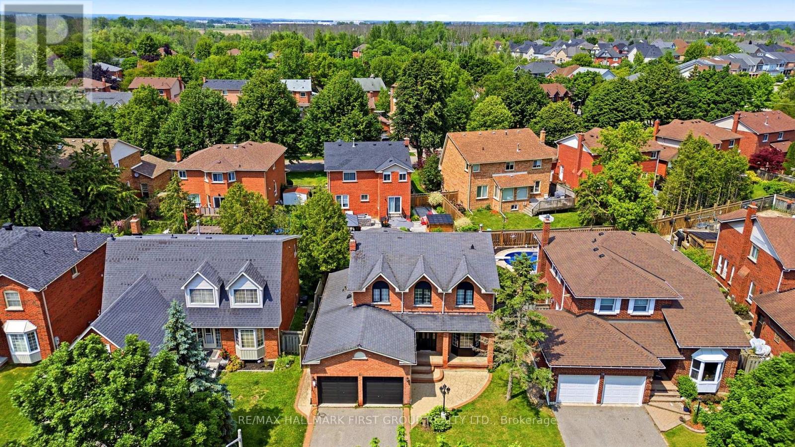 15 SALLIS DRIVE - 44