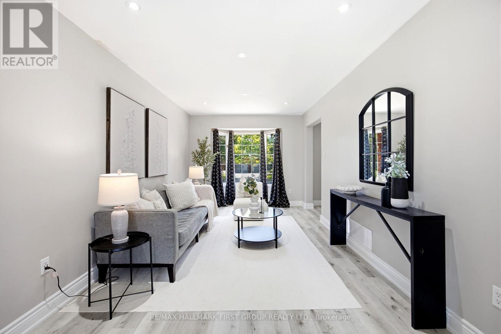 15 SALLIS DRIVE - Image 6