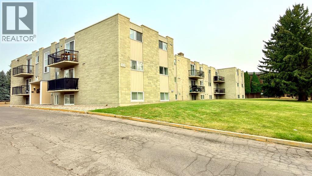 Property for sale at 11, 1619 Scenic Heights S