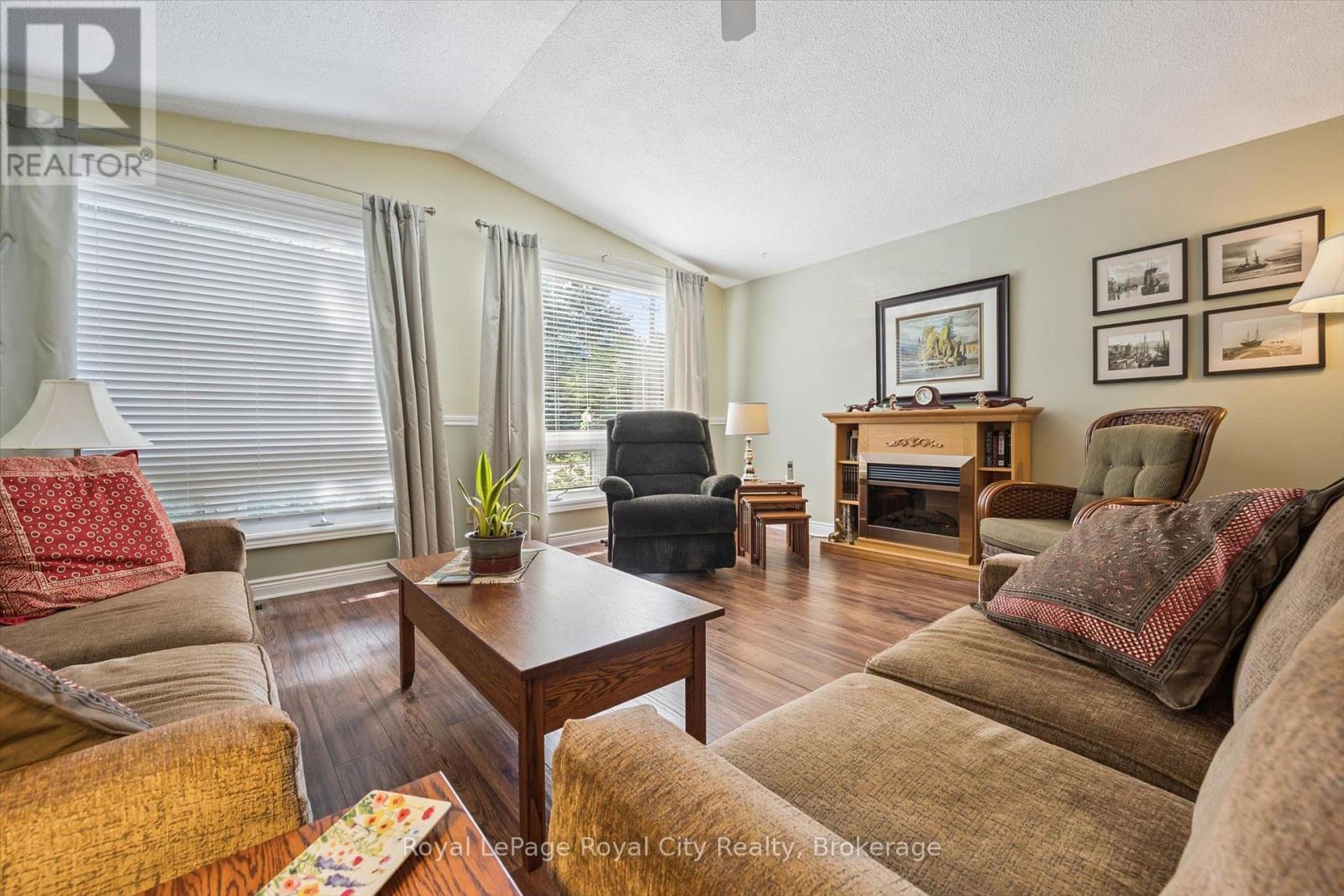 34 PONDVIEW CRESCENT - Image 6