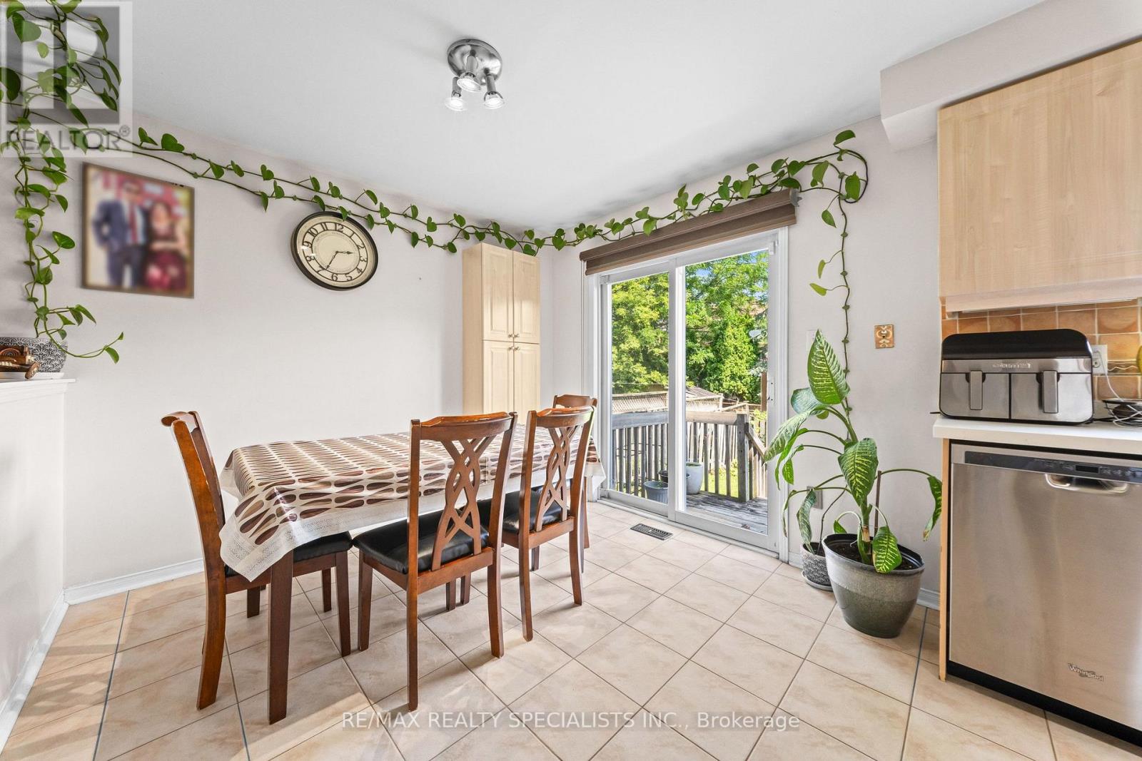65 OZNER COURT - 15