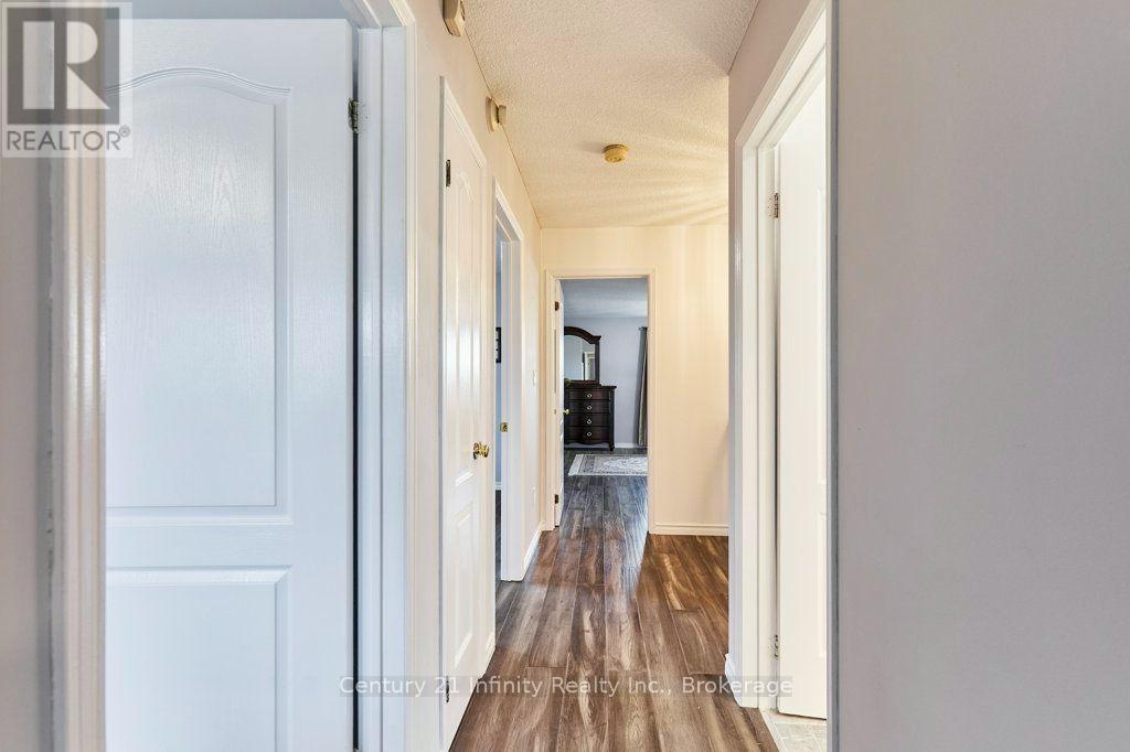 8 MURKAR CRESCENT - Image 20