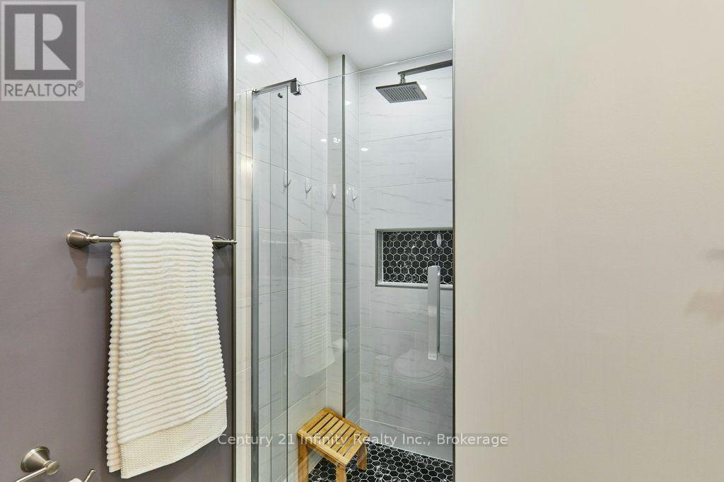 8 MURKAR CRESCENT - Image 26