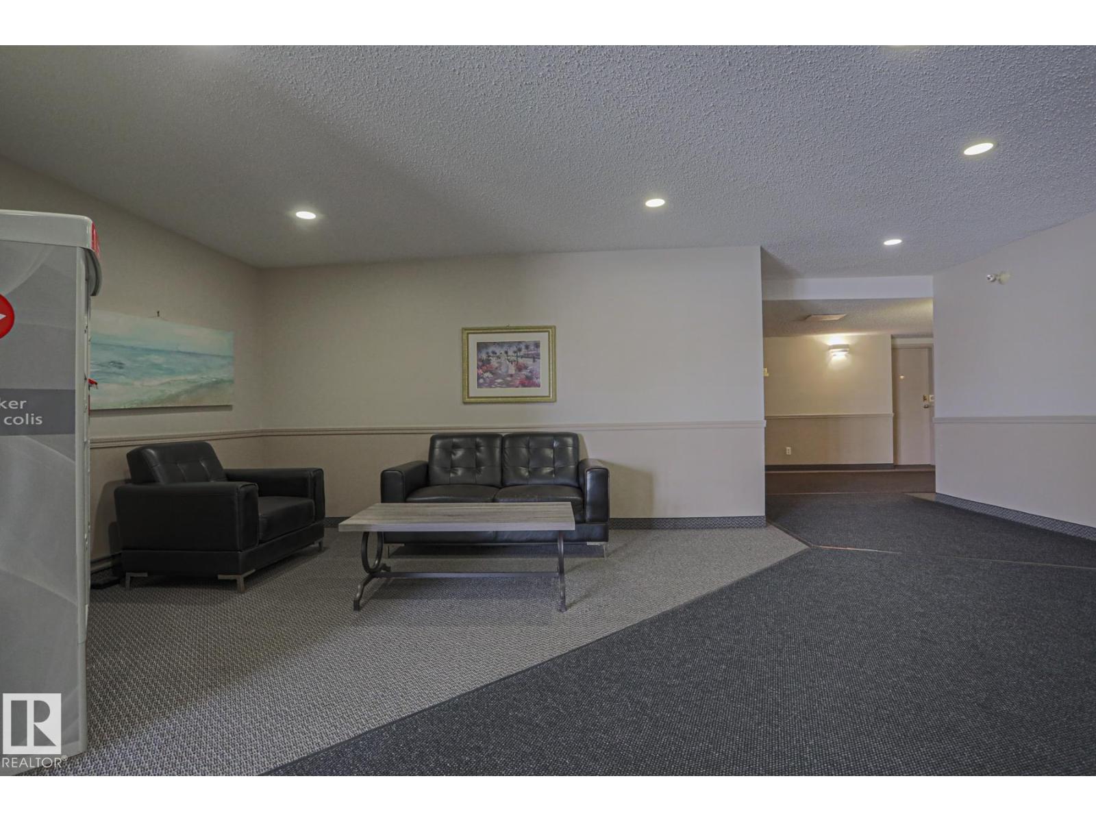 #208 6710 158 AV NW - 35