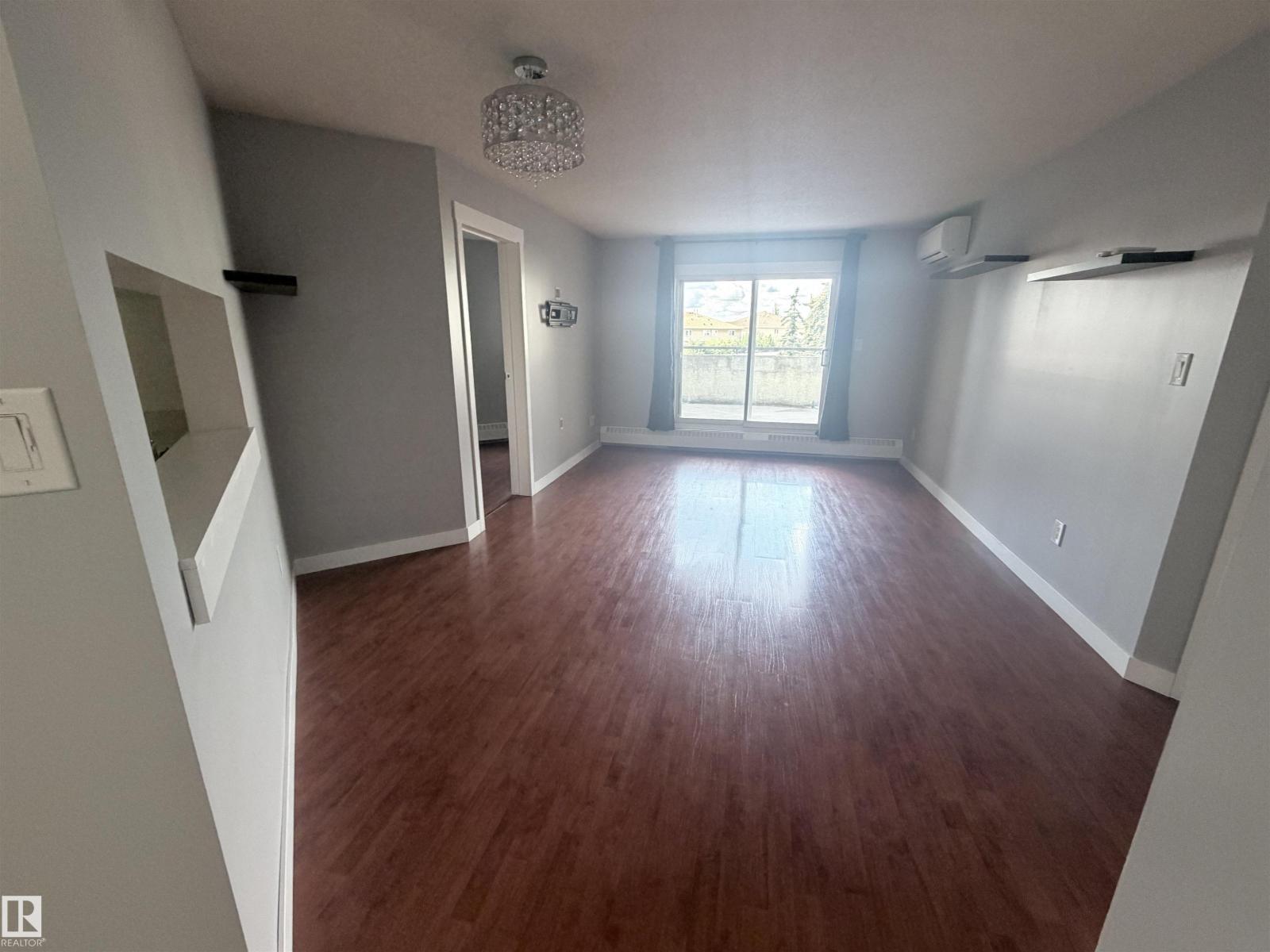 #208 6710 158 AV NW - 9