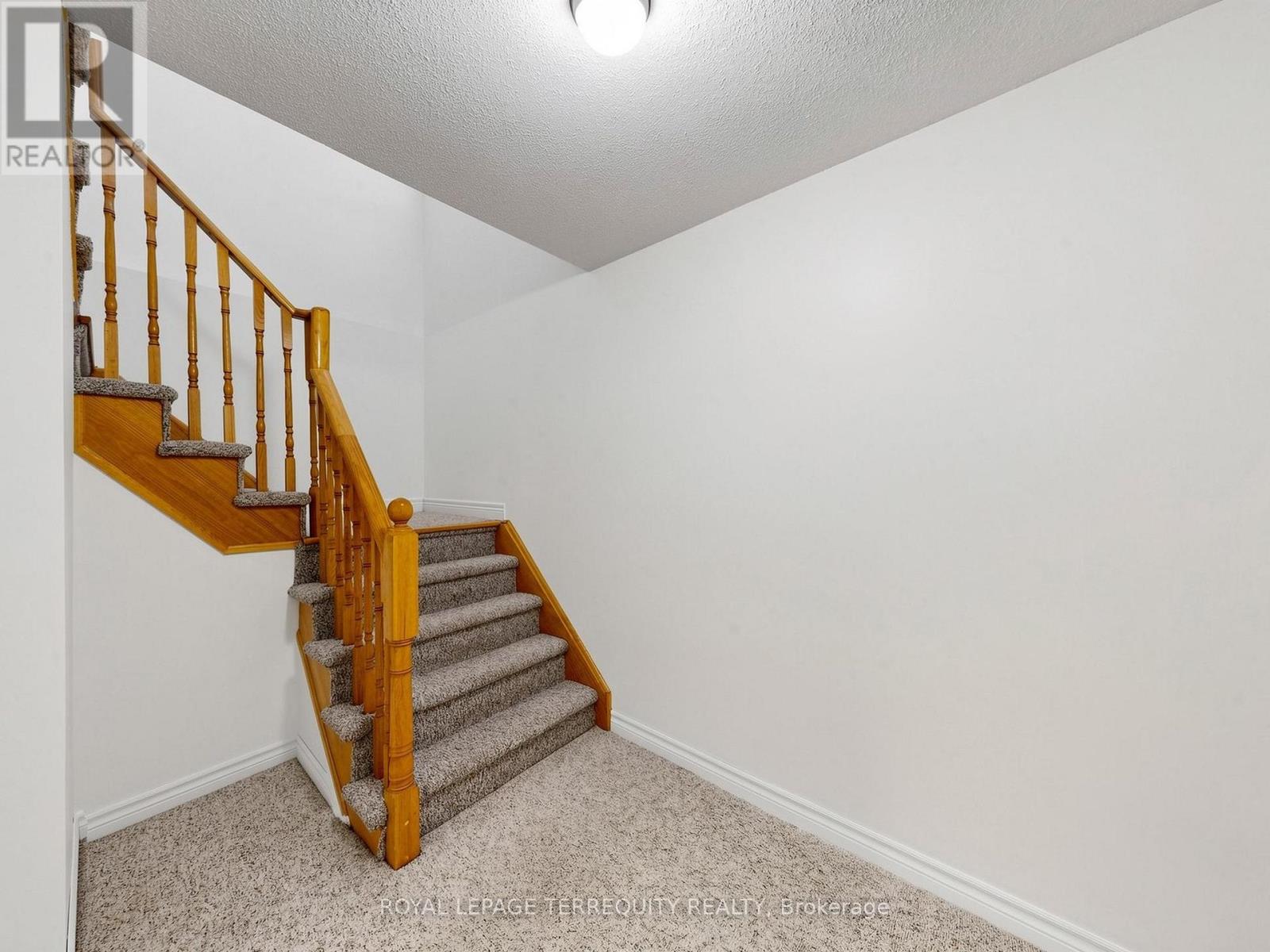19 JOHNSON CRESCENT - Image 34