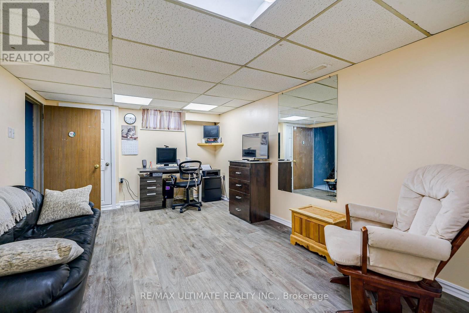 632 TRETHEWEY DRIVE - 22