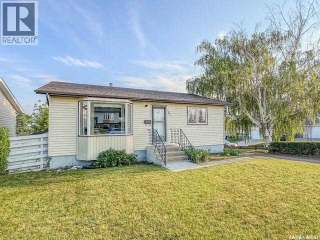 385 Aspen DRIVE - 1