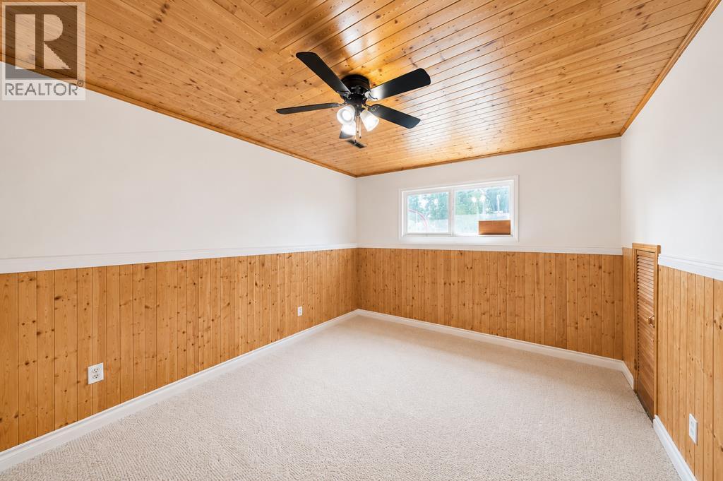 Listing photo – 7363 59 Avenue, Red Deer