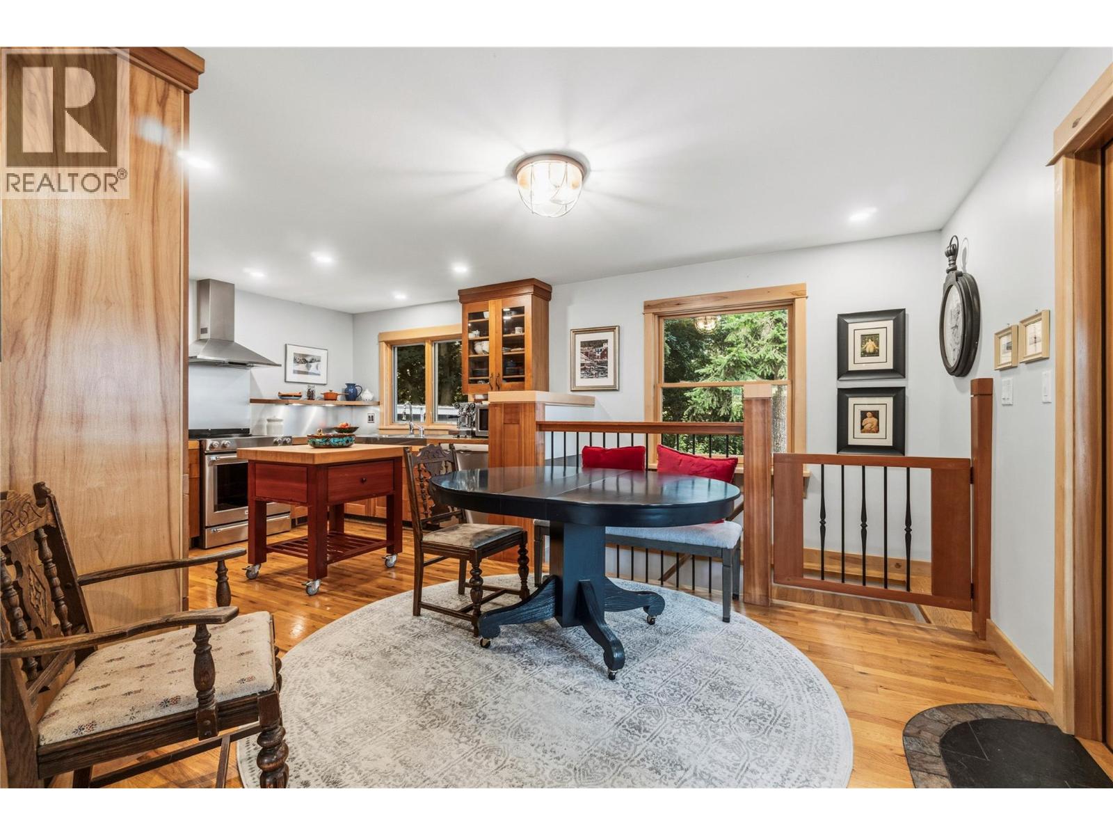 1710 11 Avenue NE - Image 29