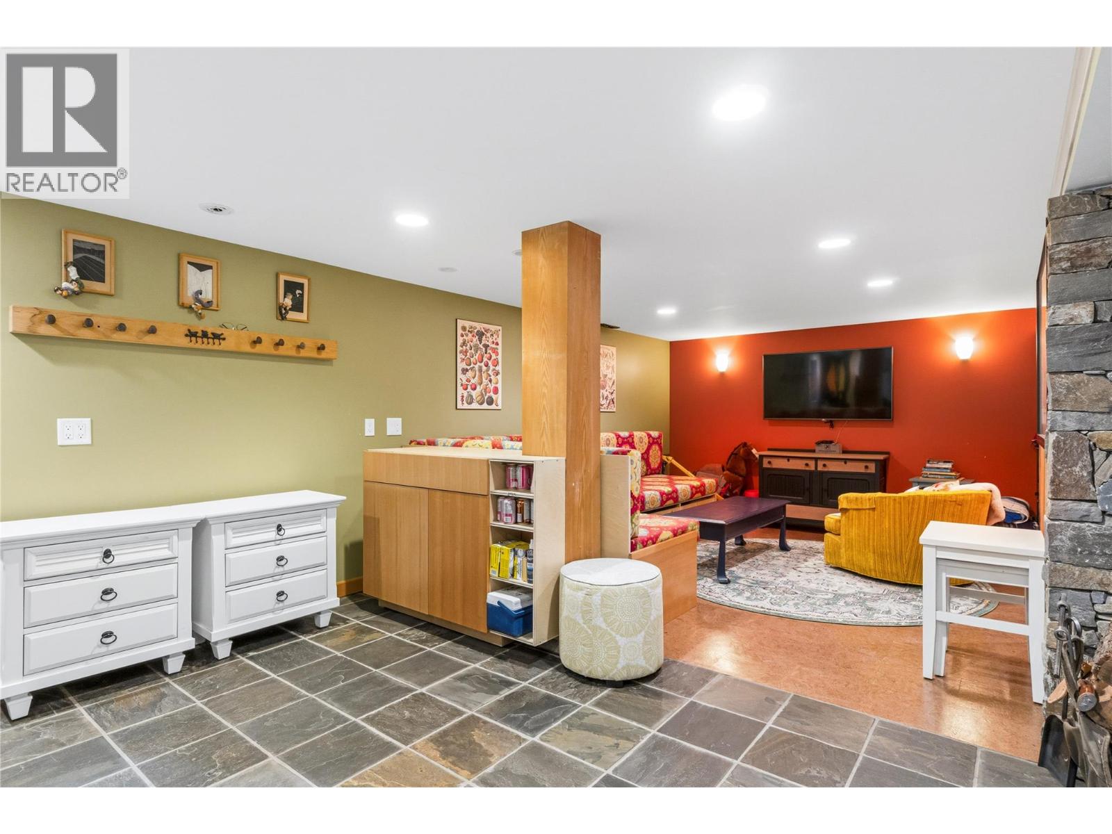1710 11 Avenue NE - Image 40