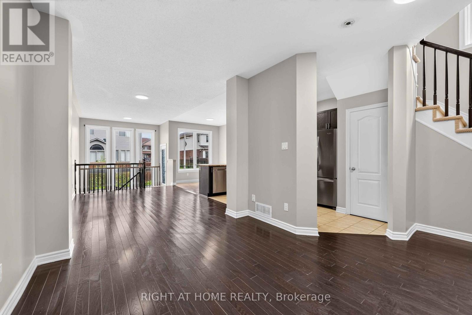 3 Bed, 3 Bath House for Rent in Ottawa – 628 MOORPARK AVENUE, Ottawa – MLS# X13679390 - Image 24