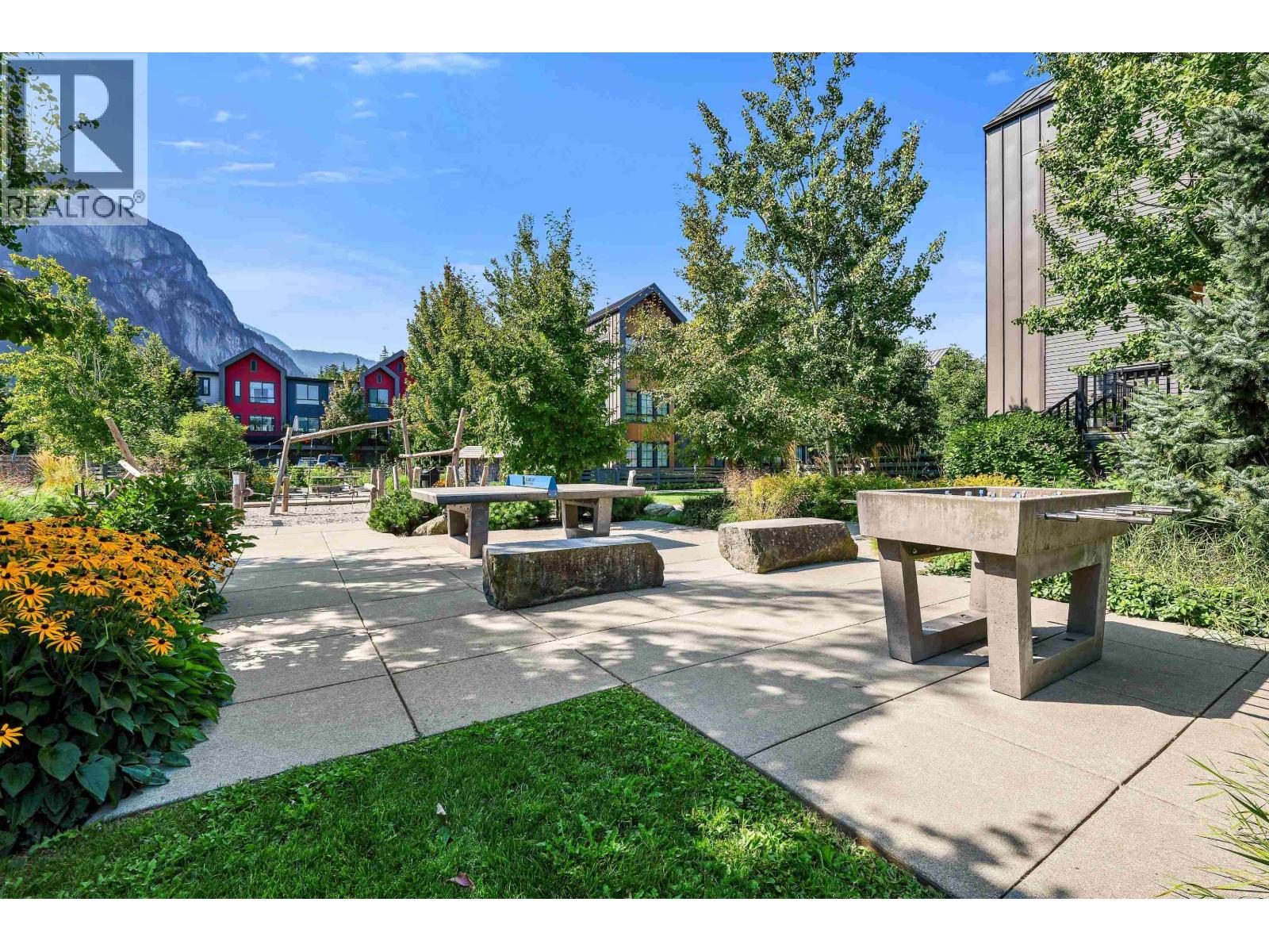 1374 MARINASIDE PLACE, Squamish