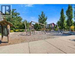 1374 Marinaside Place, Squamish, BC V8B1A8 Photo 9
