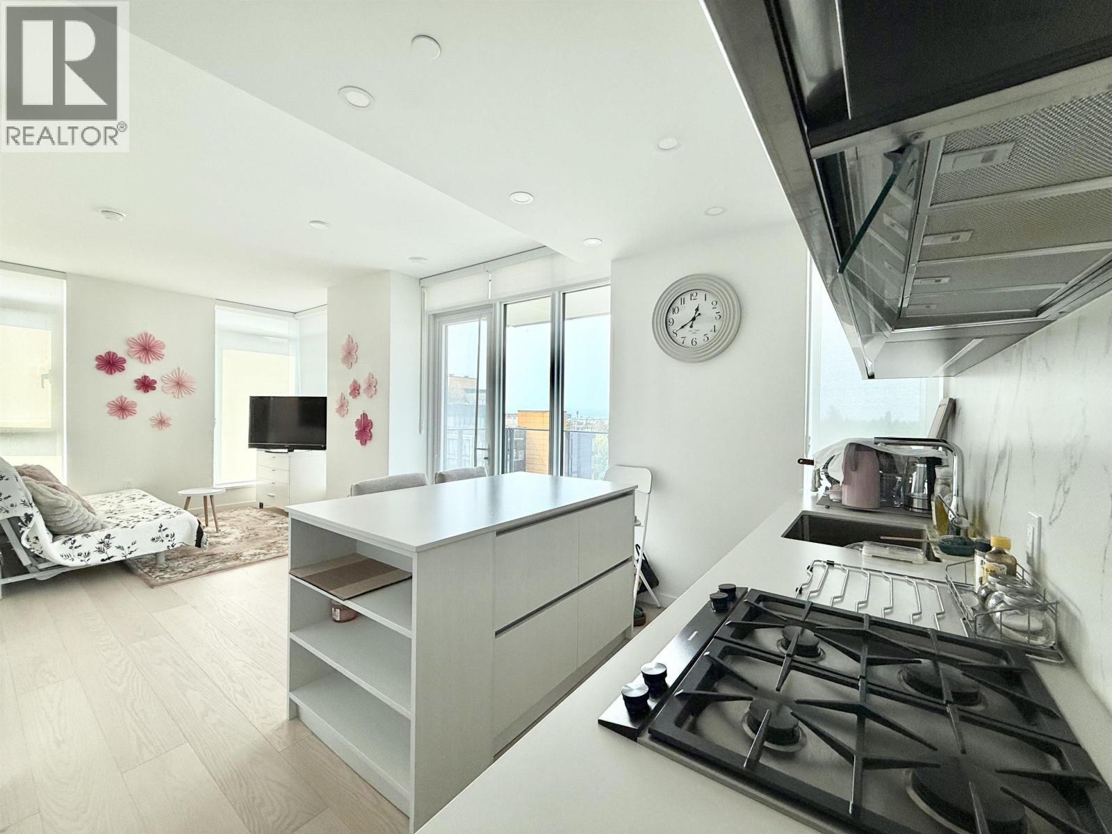 2 Bed, 2 Bath Apartment for Rent in Vancouver – 507 8415 GRANVILLE STREET, Vancouver – MLS# R3156108 - Image 9