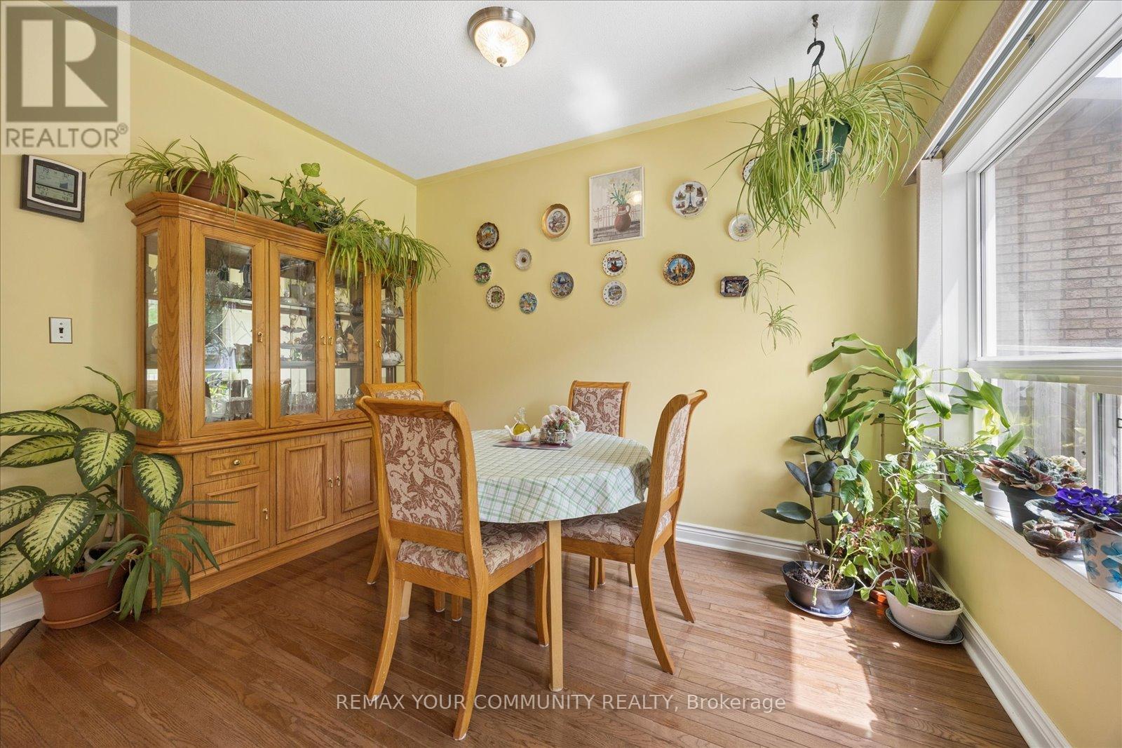 41 OLD COLONY ROAD - 13