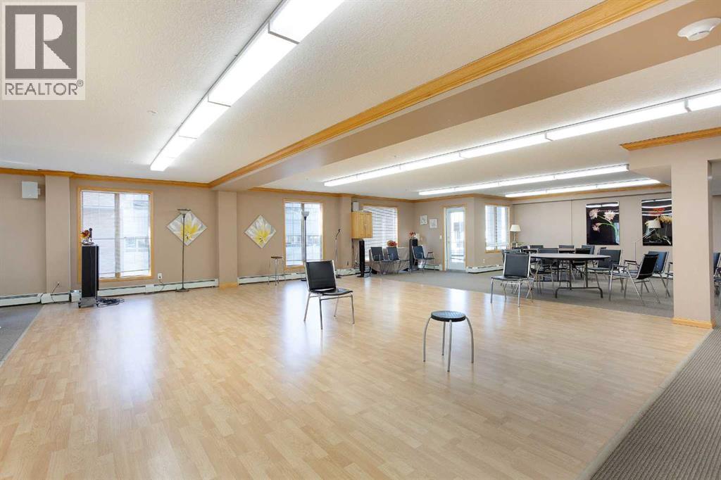 #239 8535 Bonaventure Drive SE - 37