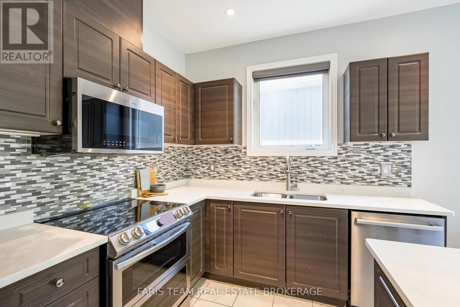 91 ALLEGRA DRIVE - 10