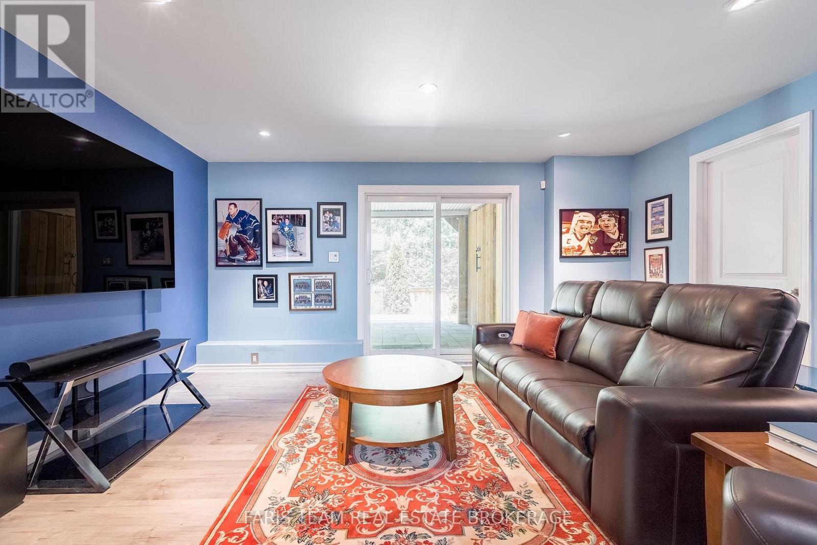 91 ALLEGRA DRIVE - 23
