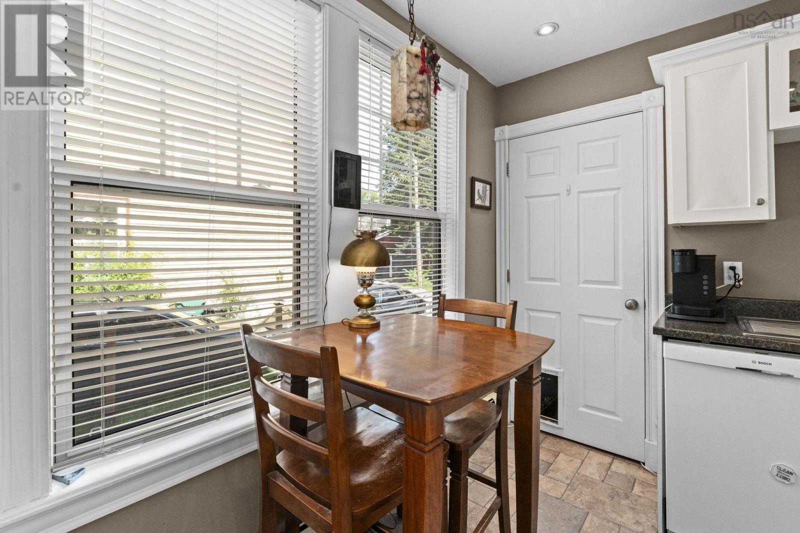 Property 31 of 50 of 344 Gray Street