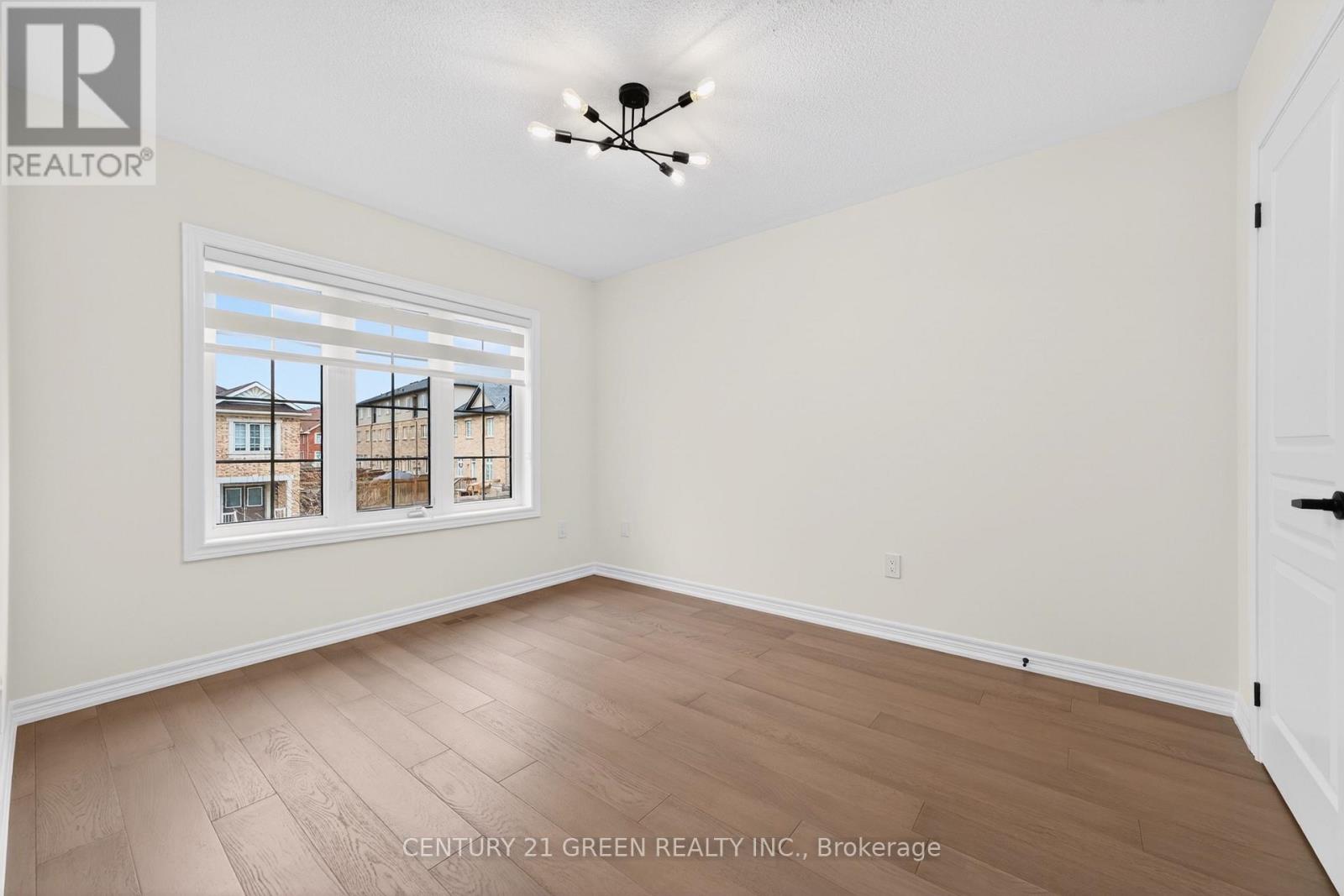 496 GEORGE RYAN AVENUE - 27