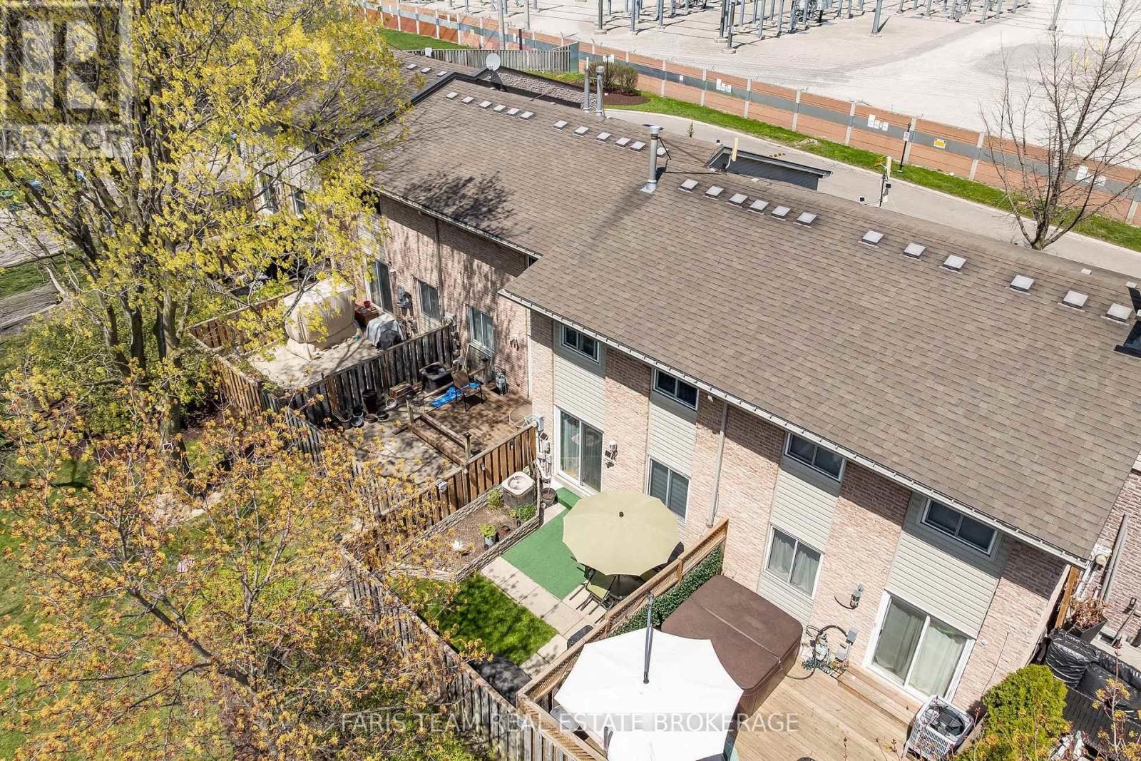 #18 2075 ASTA DRIVE - Image 35