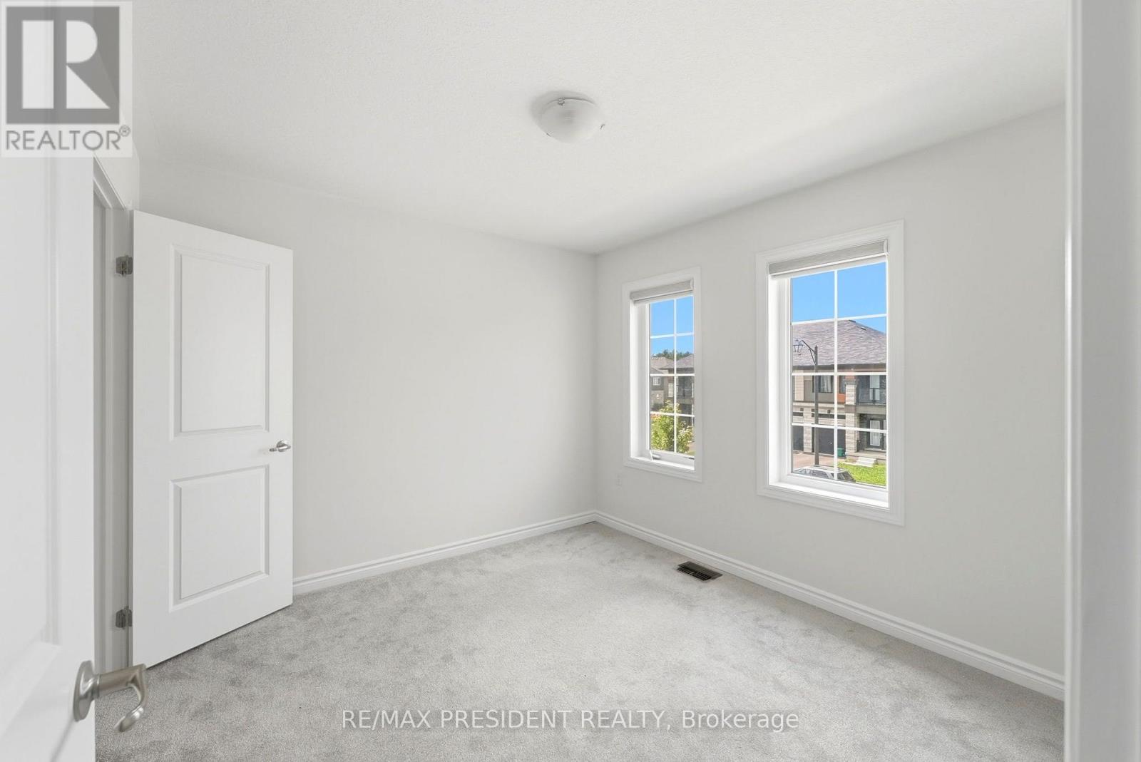 10 POOLE STREET - 33