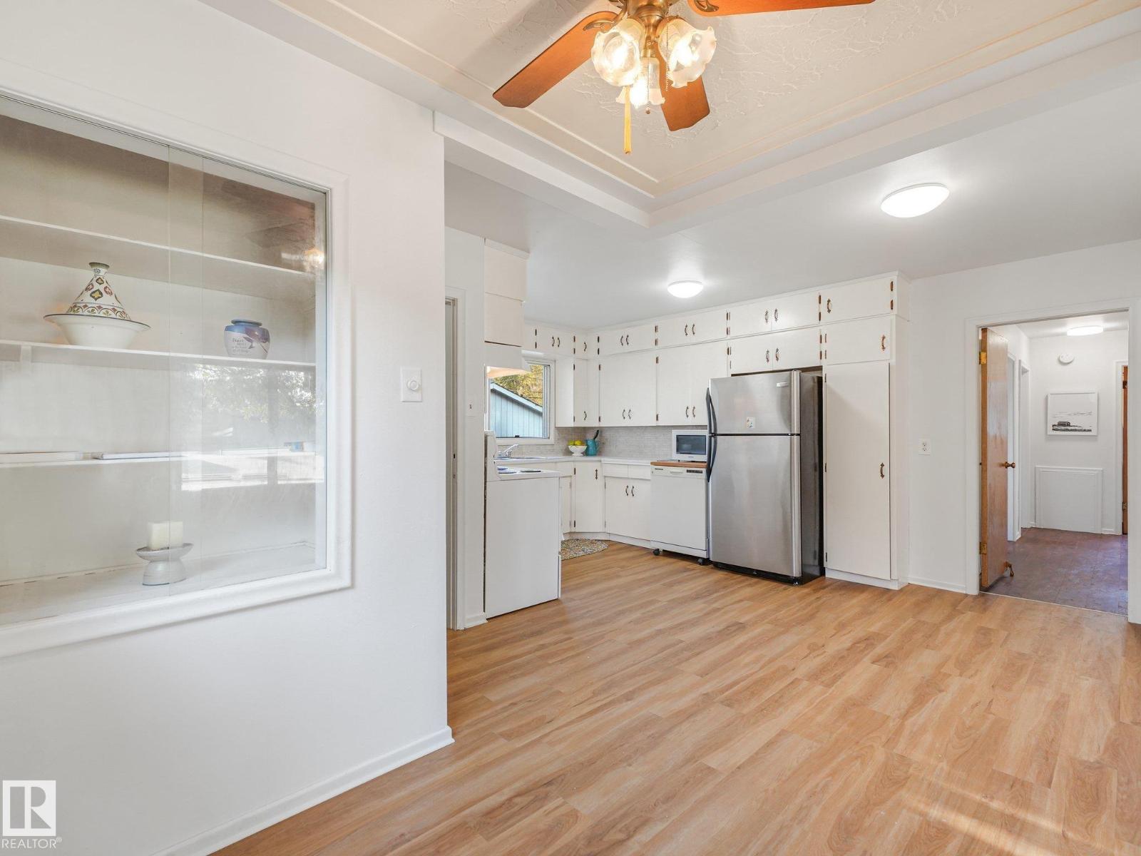 6112 105A ST NW - Image 9