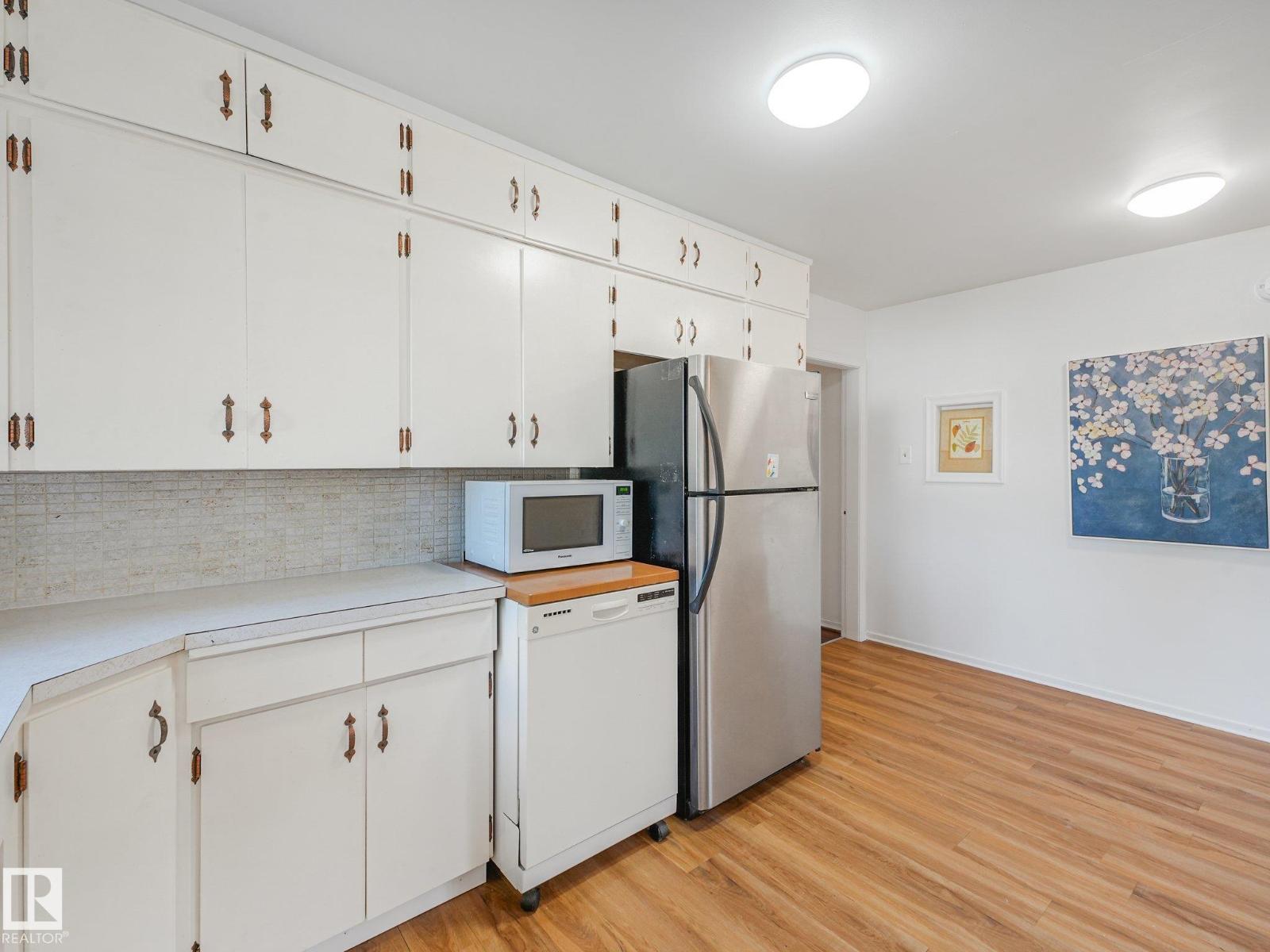 6112 105A ST NW - Image 15