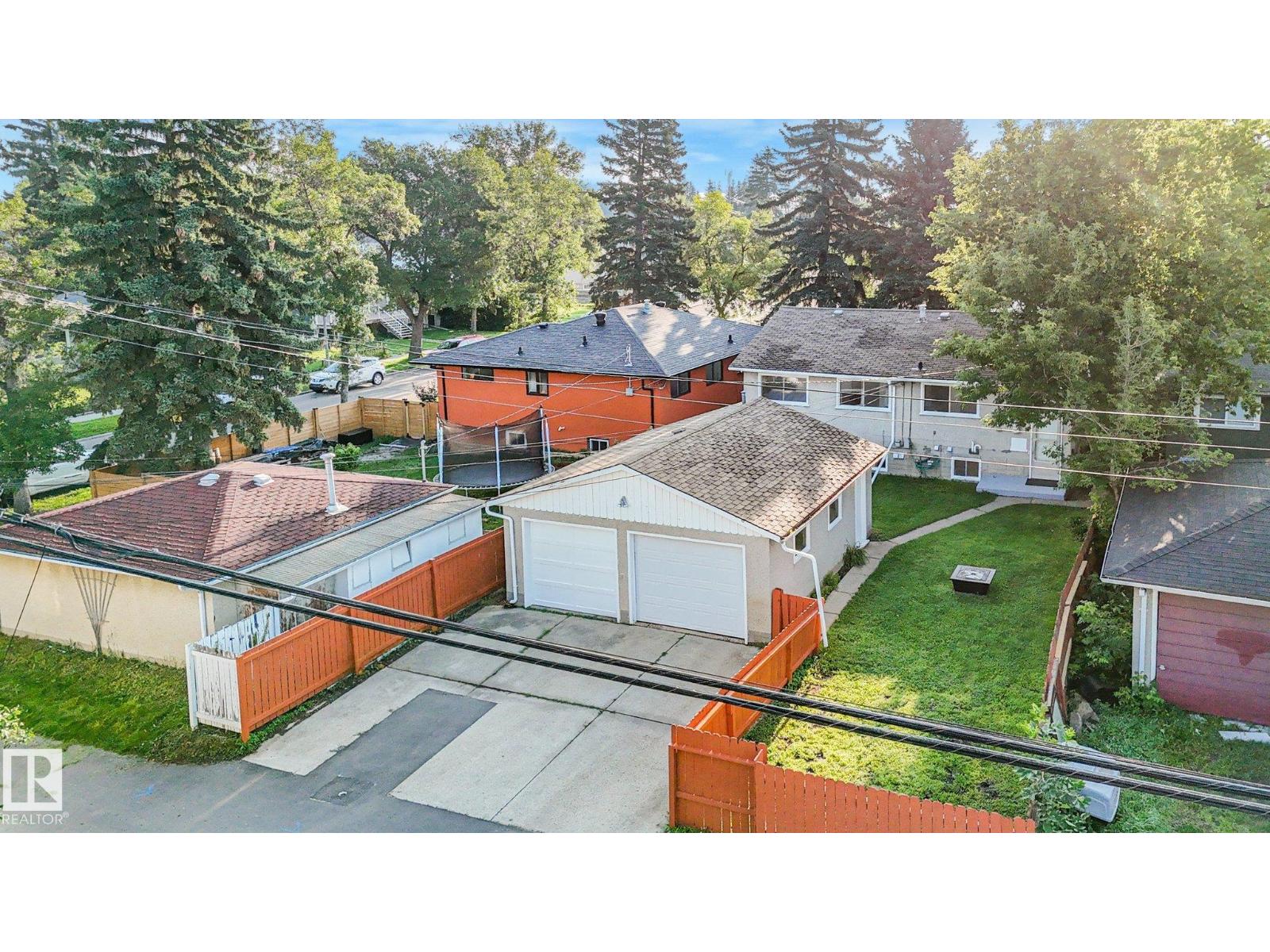 6112 105A ST NW - 54