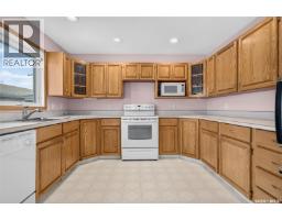 138 Athabasca Street W, Moose Jaw, SK S6H2B7 Photo 20
