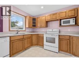 138 Athabasca Street W, Moose Jaw, SK S6H2B7 Photo 21