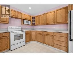 138 Athabasca Street W, Moose Jaw, SK S6H2B7 Photo 24