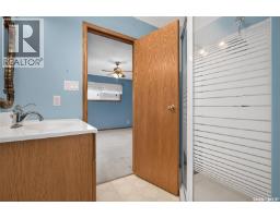 138 Athabasca Street W, Moose Jaw, SK S6H2B7 Photo 34