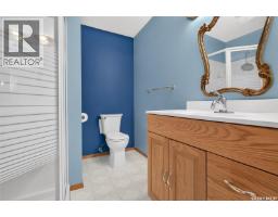 138 Athabasca Street W, Moose Jaw, SK S6H2B7 Photo 33