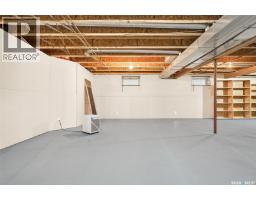 138 Athabasca Street W, Moose Jaw, SK S6H2B7 Photo 45