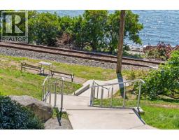 2189 Argyle Avenue, West Vancouver, BC V7V1A5 Photo 36