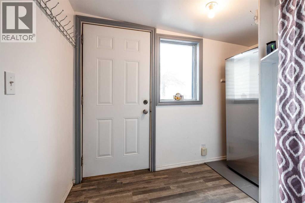 5, 839 10 Avenue SW - 4