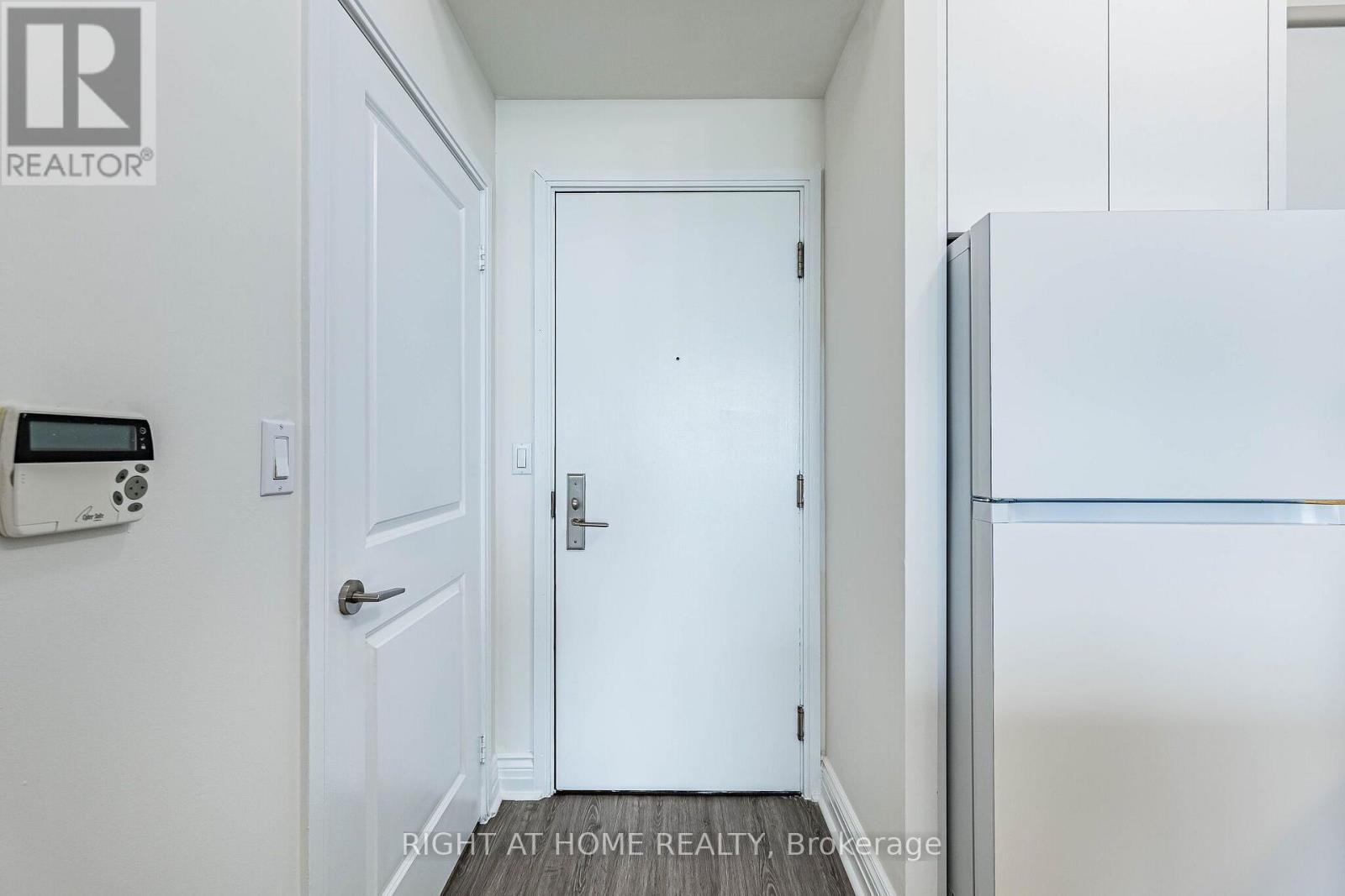 #2302 80 ABSOLUTE AVENUE - Image 11