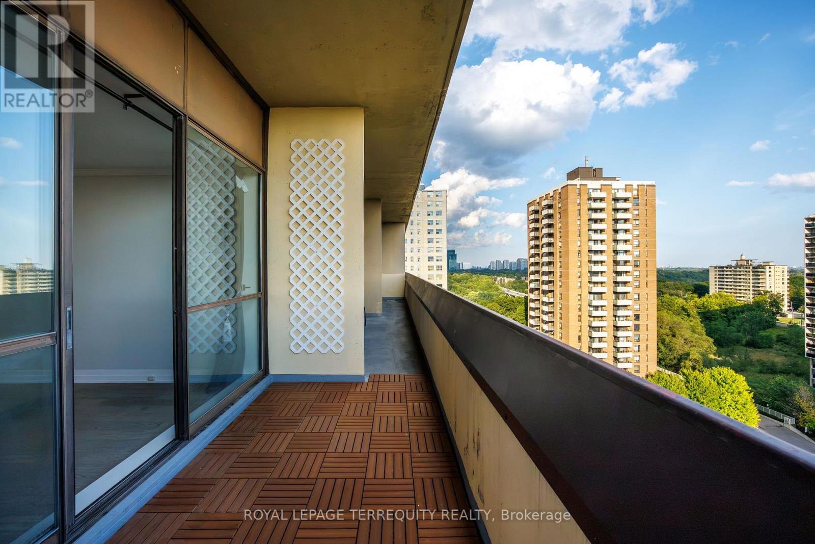 #1203 100 CANYON AVENUE - Image 27