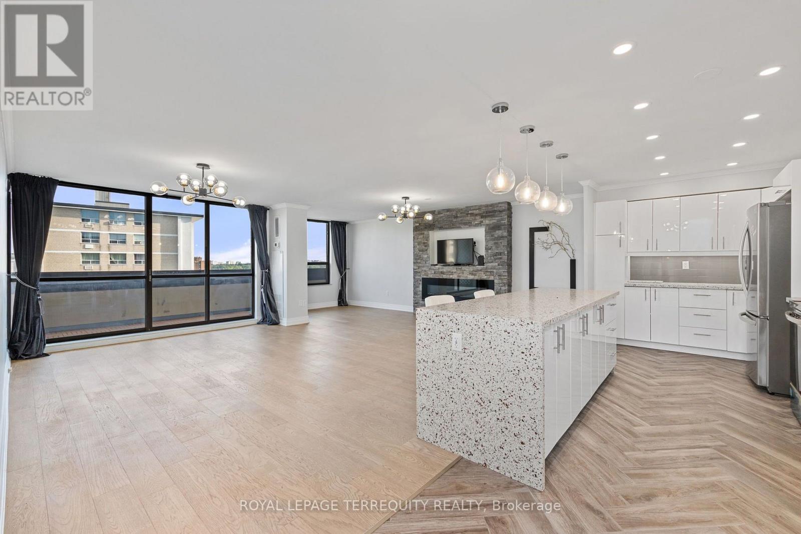 #1203 100 CANYON AVENUE - 4