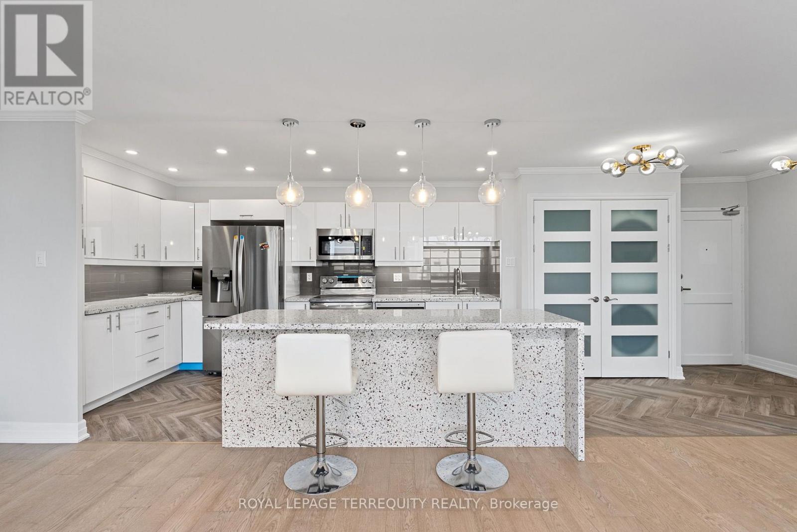 #1203 100 CANYON AVENUE - 7