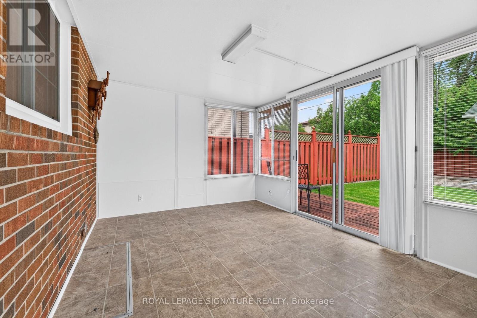 150 CLEMENTS ROAD E - 31