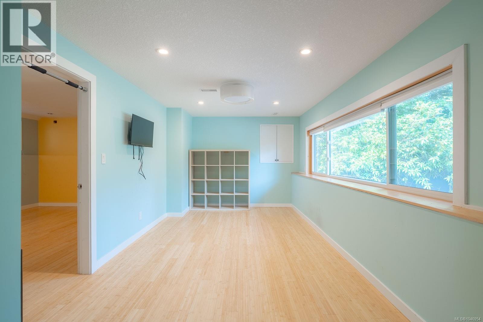159 Emery Way - Image 25