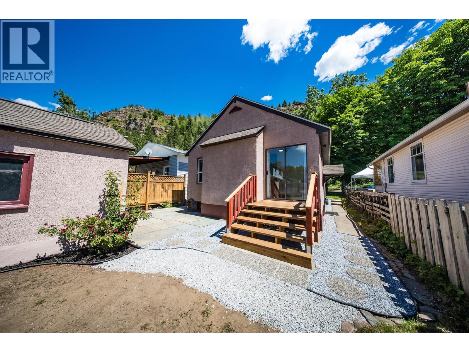 1110 Second Avenue - Image 35